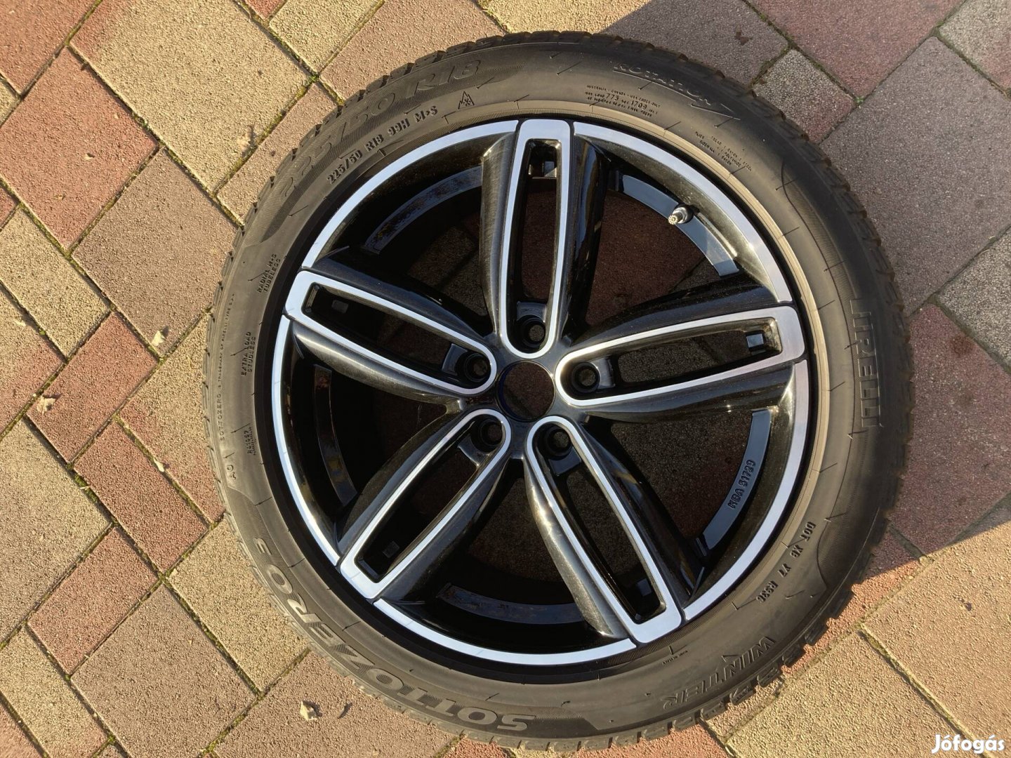 Alufelni+ Pirelli téligumi 18coll 