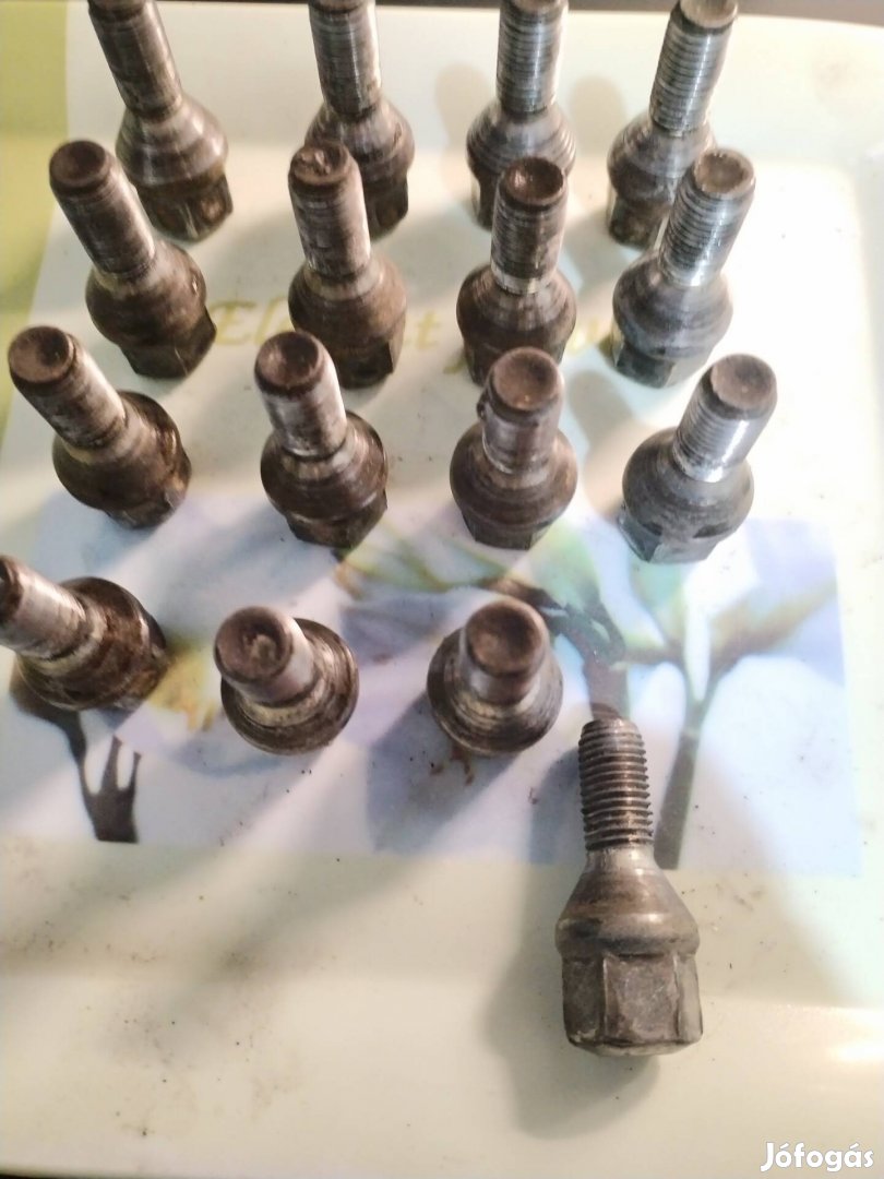Alufelni csavar szett eladó.