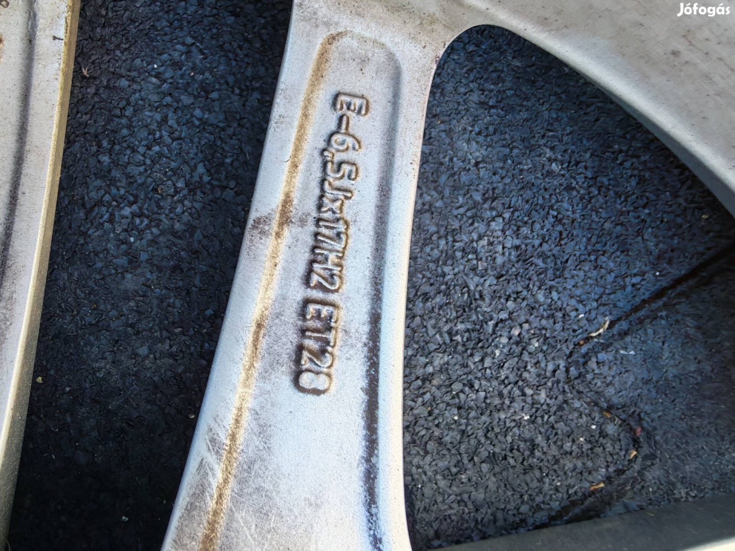 Alufelni eladó teligumival!