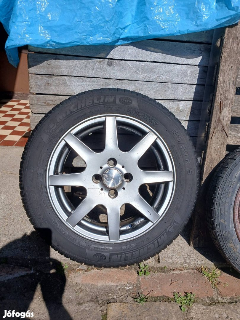 Alufelni szerelt 4x100x15. 