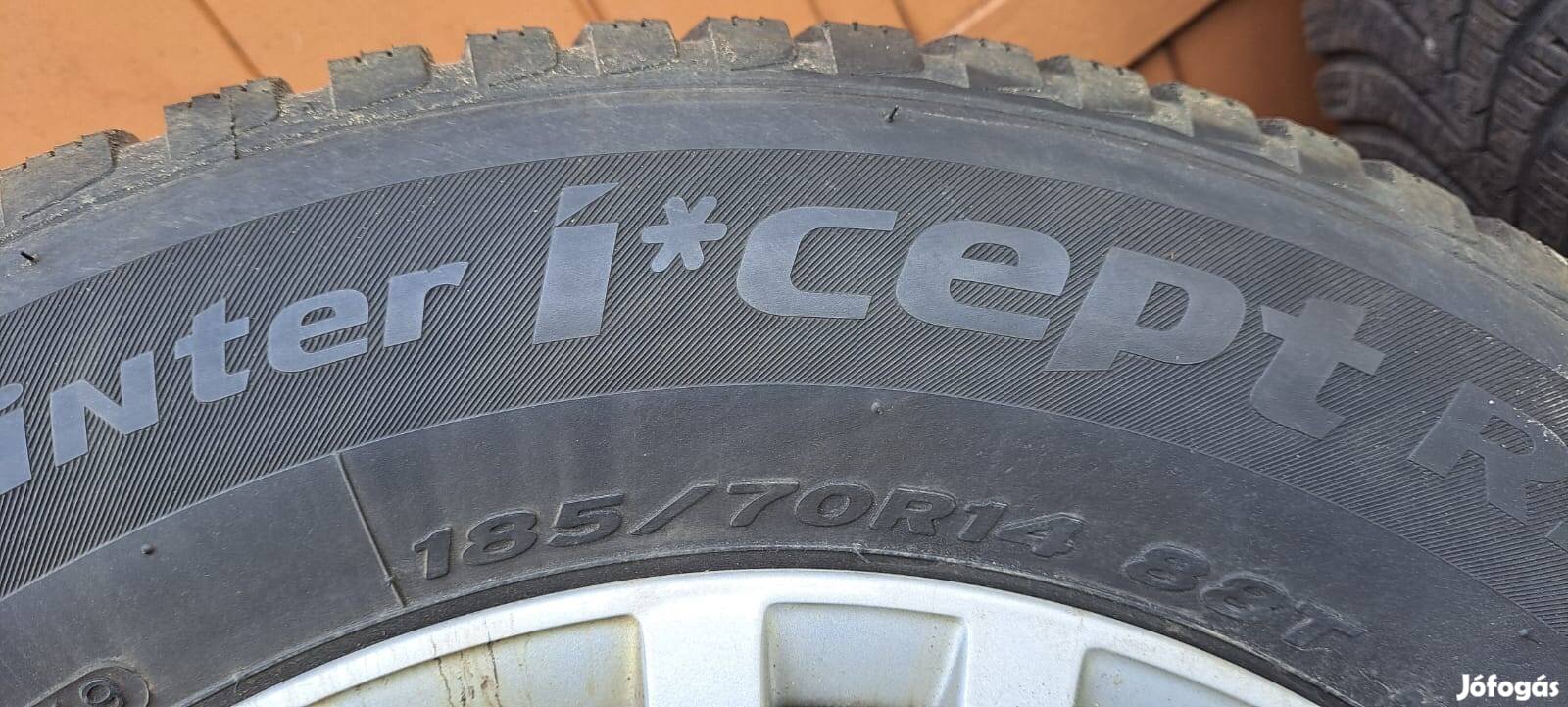 Alufelni szett Hankook téli gumikkal, 4*100 lyukosztással eladó 