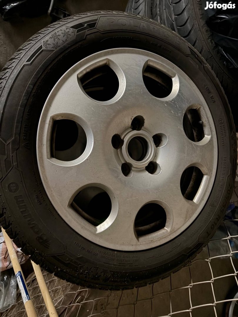 Alufelni téligumival