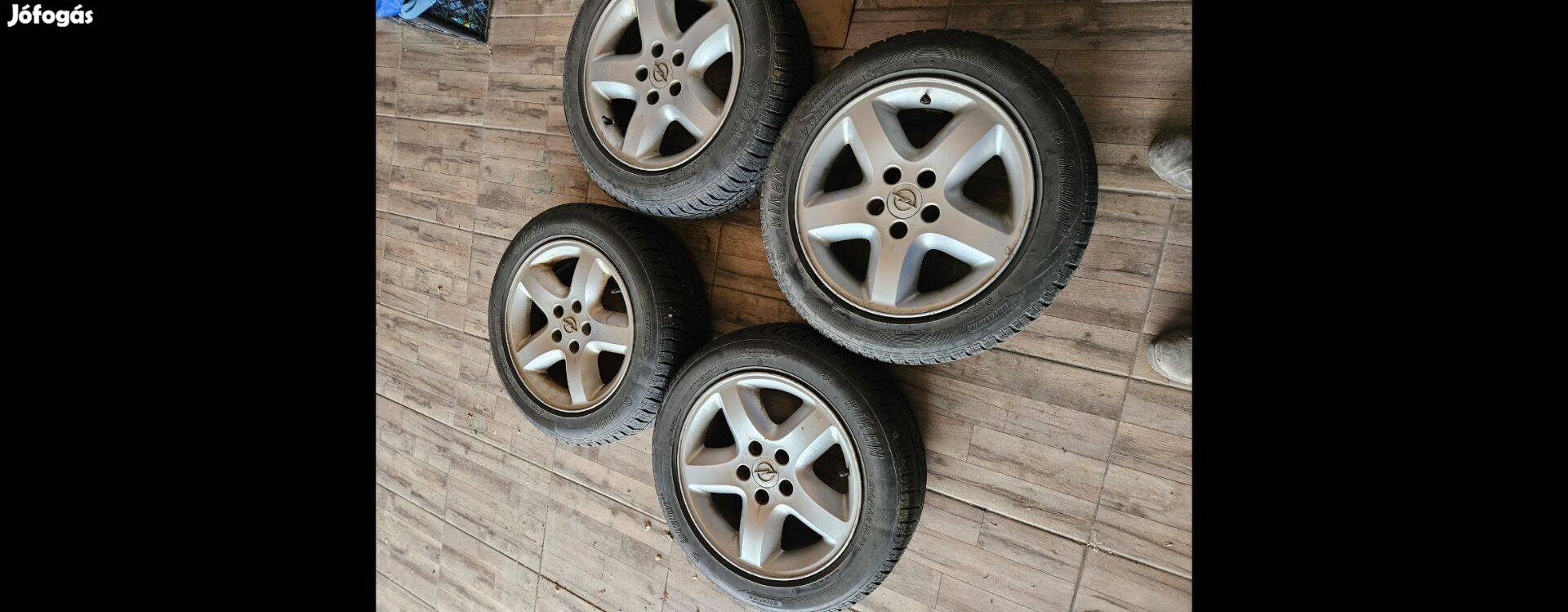 Alufelnire szerelt alig használt téligumikkal