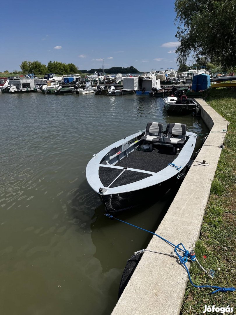 Aluminium horgászcsónak +20Le Suzuki