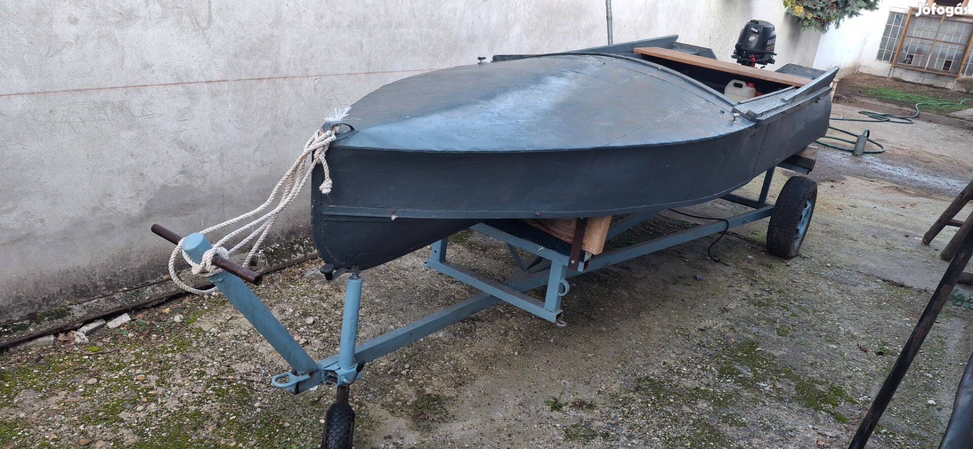 Alumínium horgászcsónak mercury 5 lóerős motorral eladó!