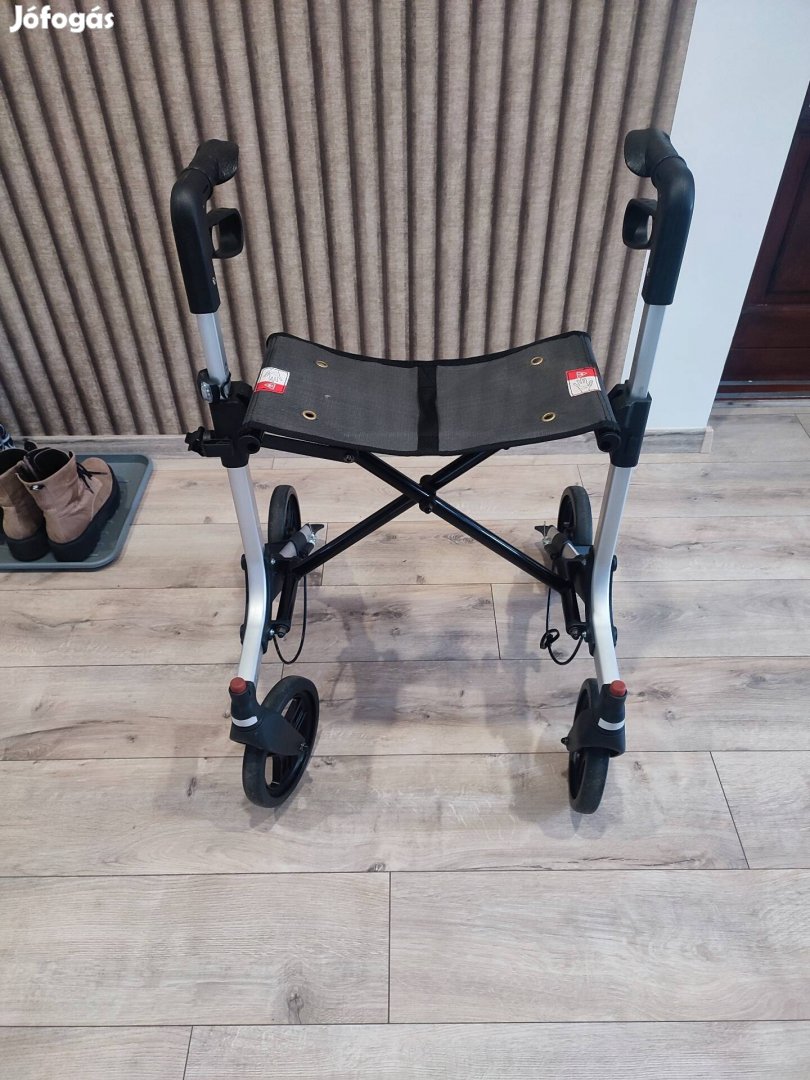 Alumínium összecsukható rollator