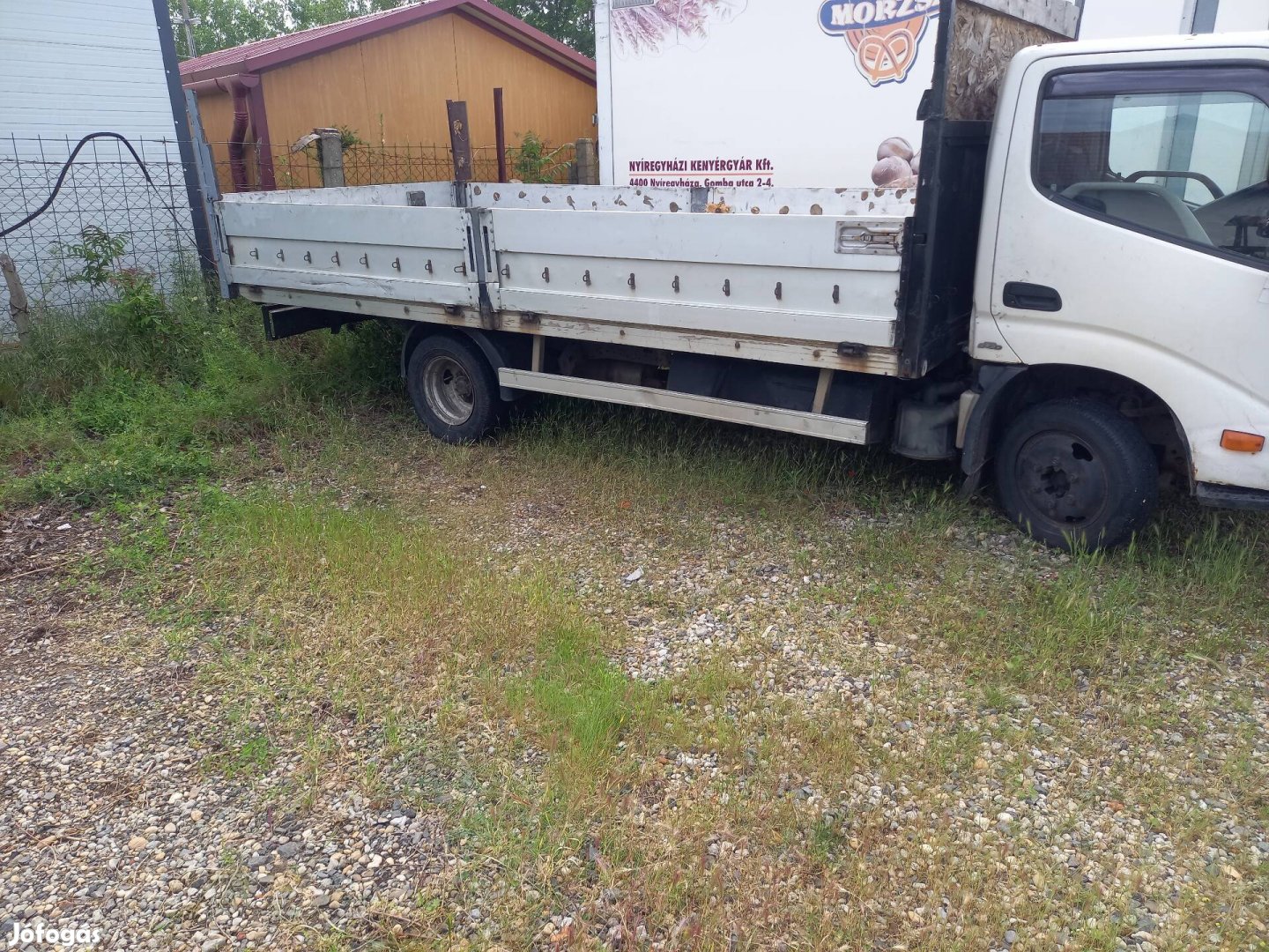 Aluplató 4.3m X 2m eladó. 