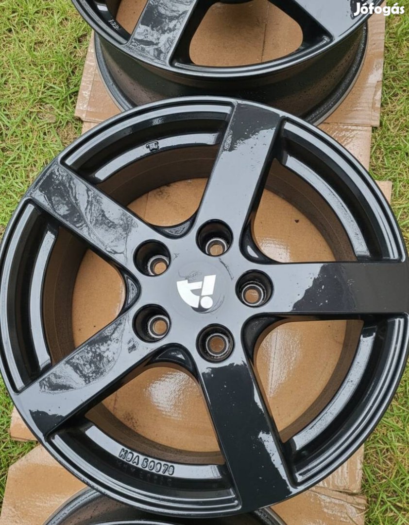 Alutec 16 sérülésmentes alufelni garnitúra 6.5Jx16 ET42.5