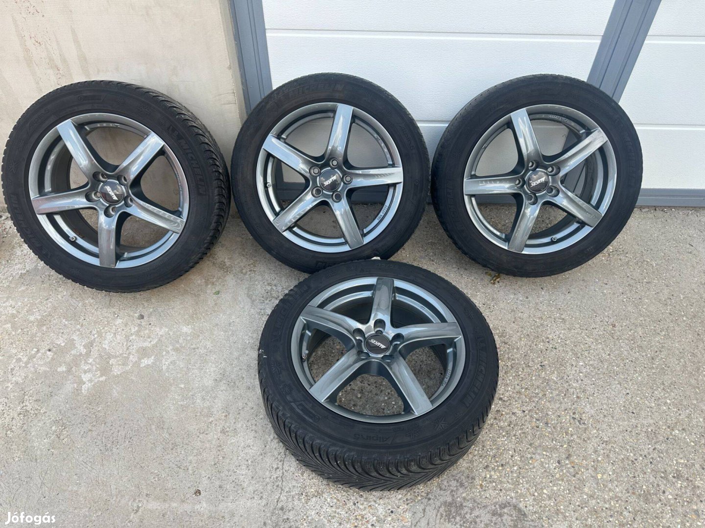 Alutec 17-es 5x114,3-as alufelni garnitúra eladó