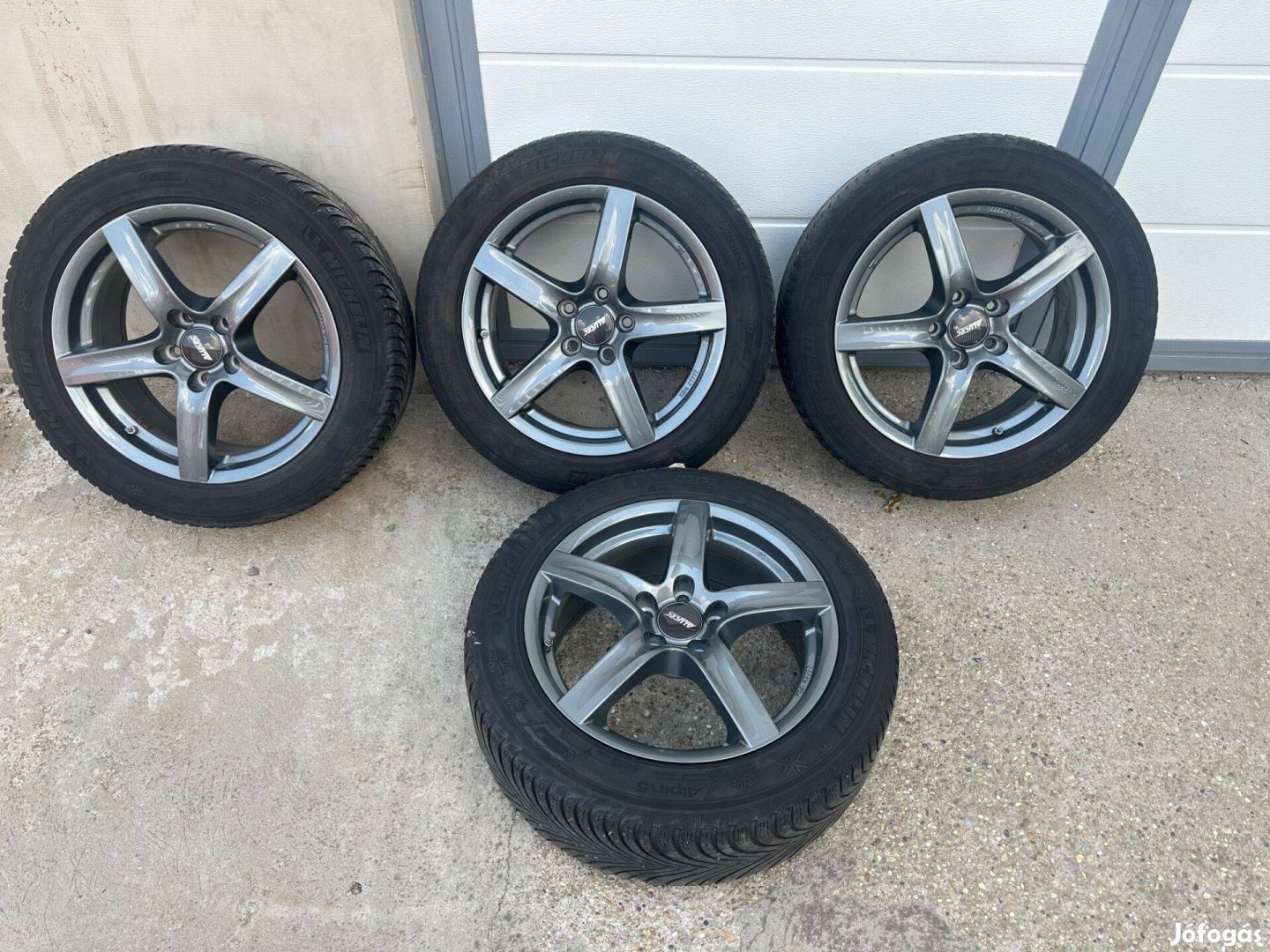 Alutec 17-es 5x114,3-as alufelni szett eladó