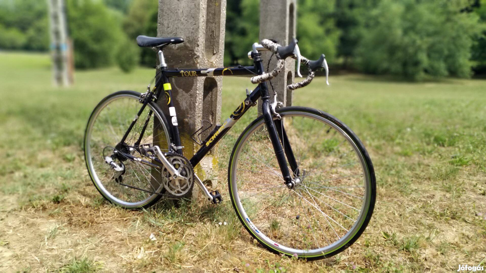 Aluvázas Schwinn-Csepel Tour országúti kerékpár áron alul