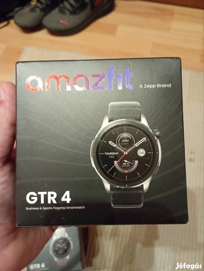 Amazfit GTR 4 46mm okosóra fekete dobozos 