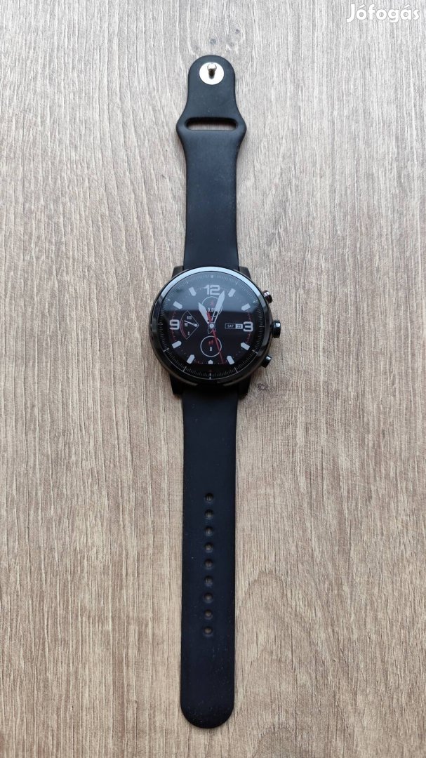 Amazfit Stratos okosóra 