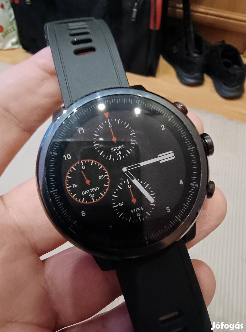 Amazfit Stratos sport okosóra dobozában szép állapotban eladó