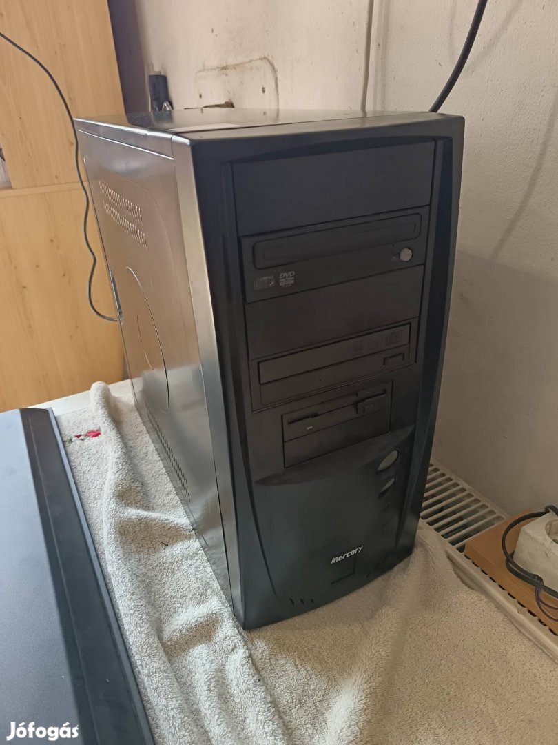 Amd Athlon Pc eladó új SSD vel.