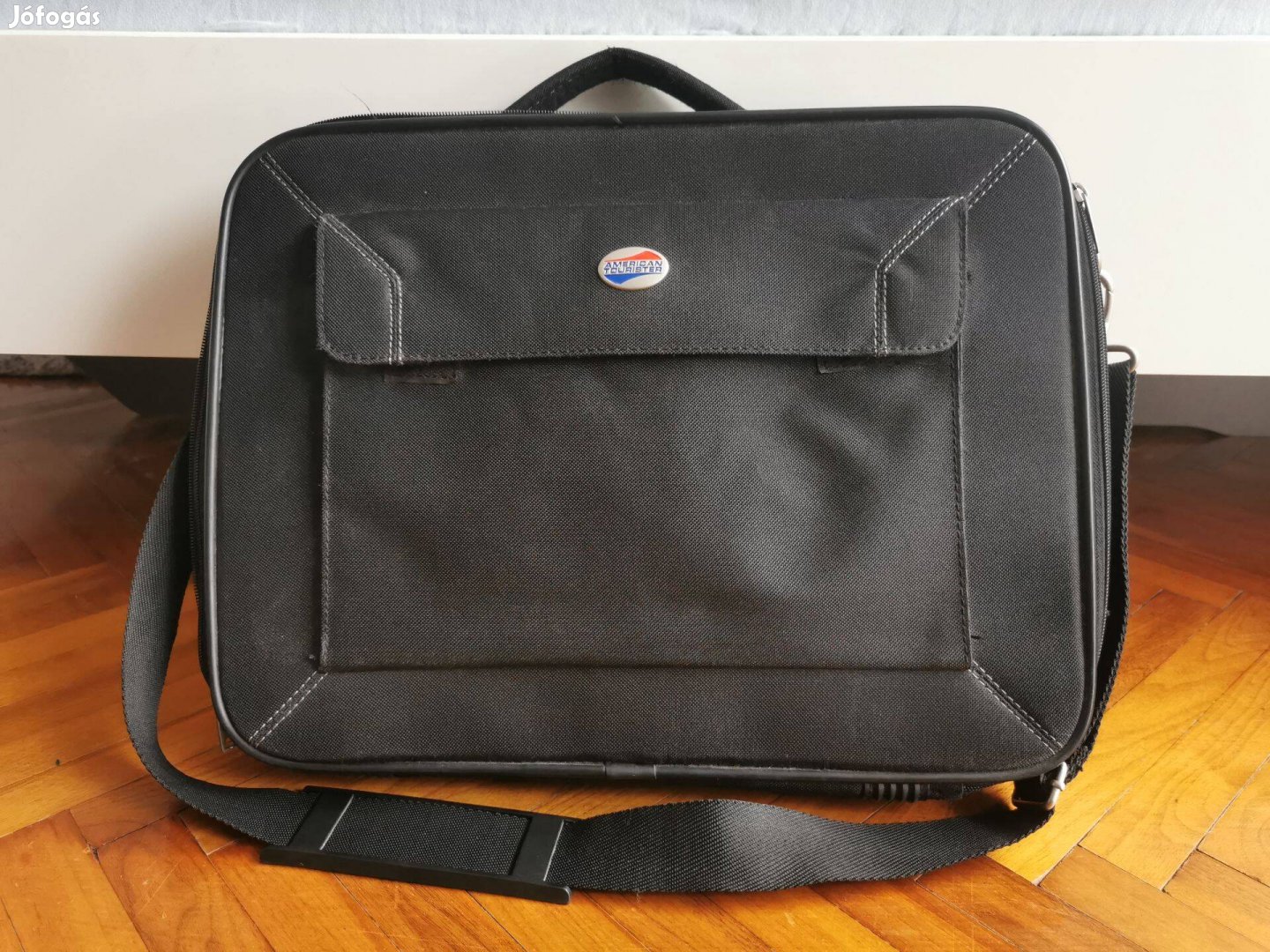 American Tourister laptop táska