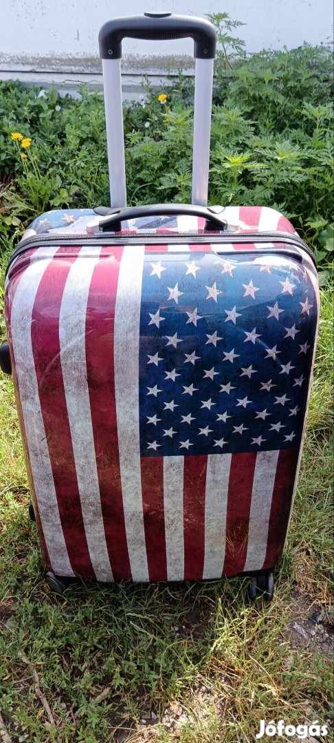 Amerikai mintás bőrönd XXL méret