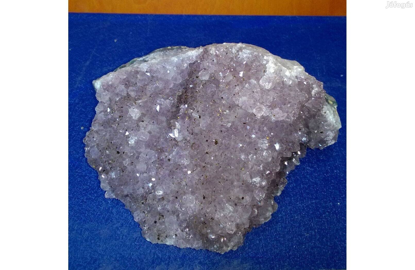 Ametiszt (A-2) ásvány, természetes képződmény eladó
