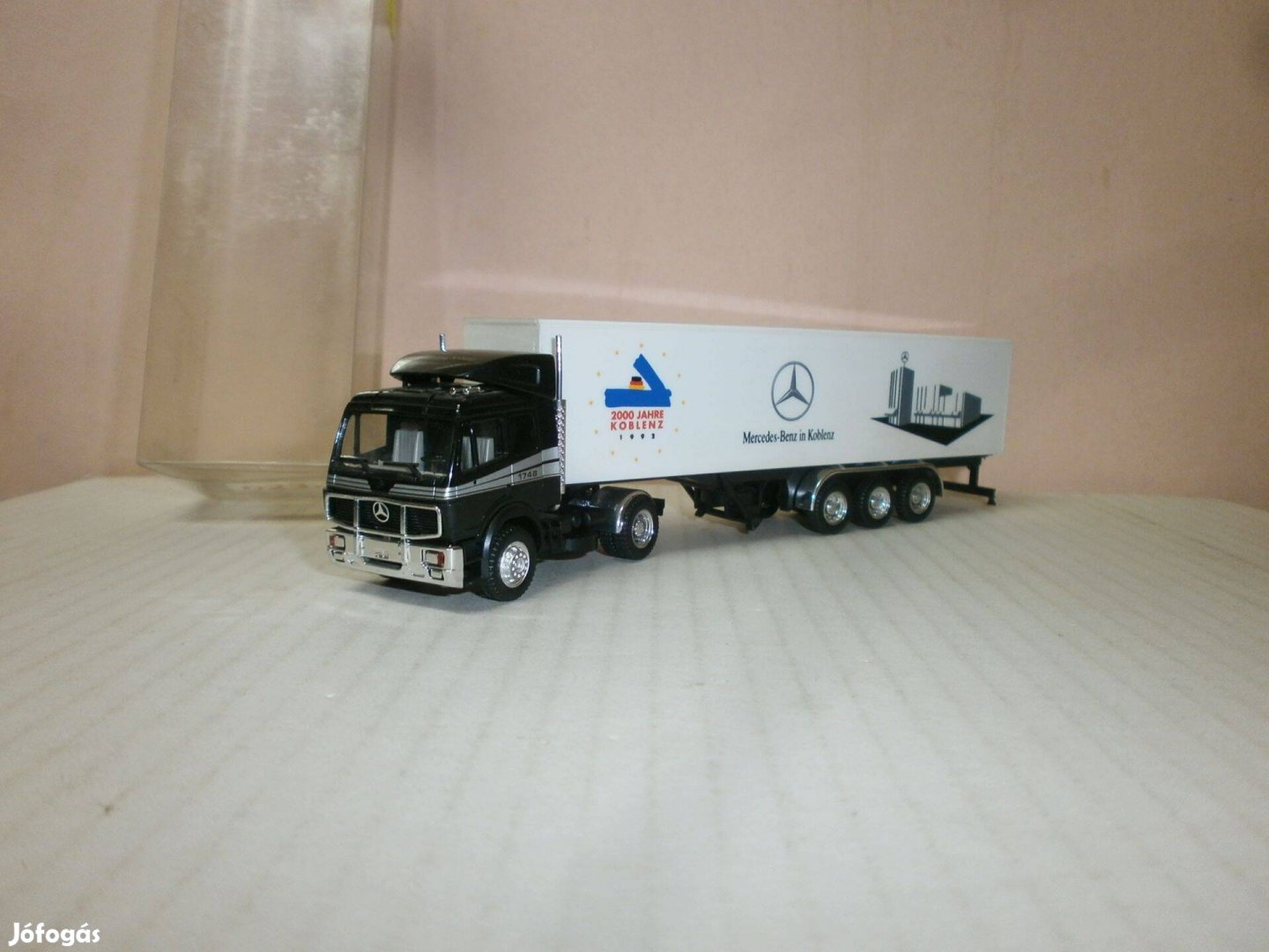 Amw - Mercedes - slepper kamion - 1:87 - ( H-25)