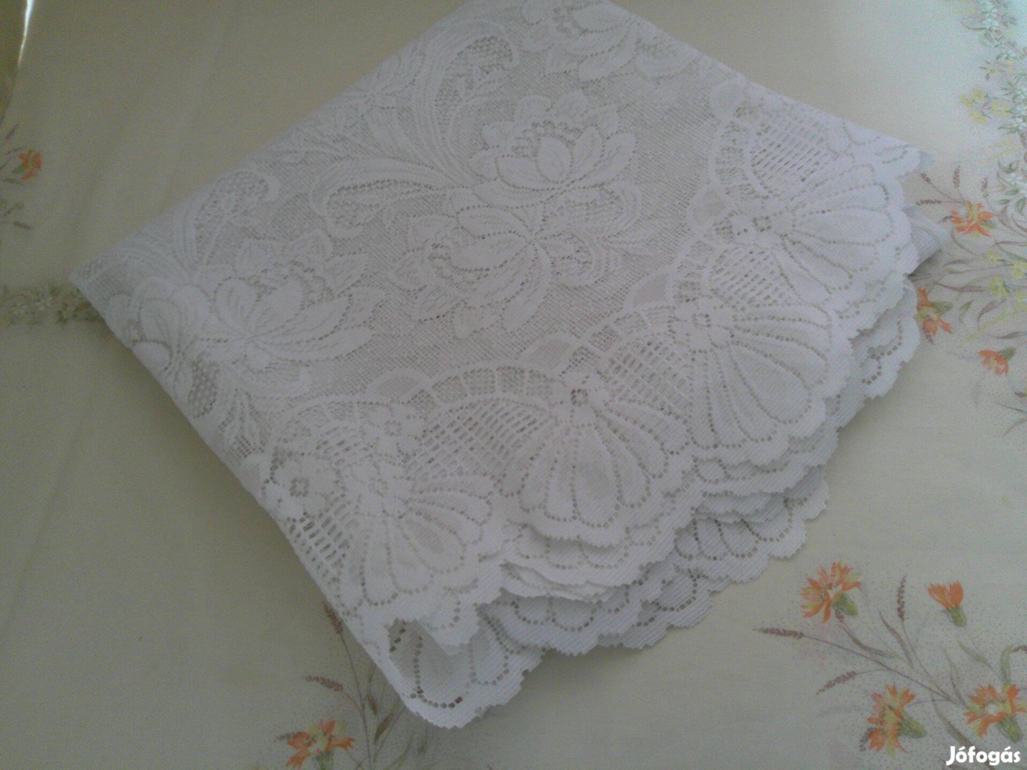 Andrea bordűrös fényáteresztő függöny 288 cm x 157 cm eladó