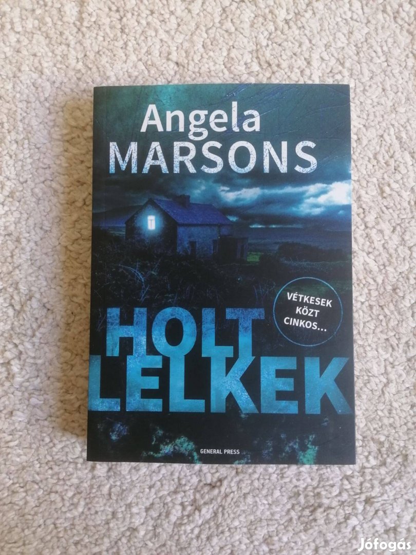 Angela Marsons: Holt lelkek