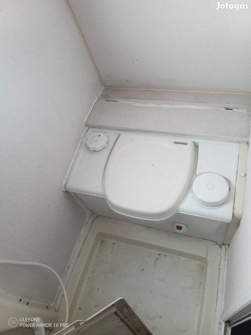 Angol lakókocsi felszerelések eladók
