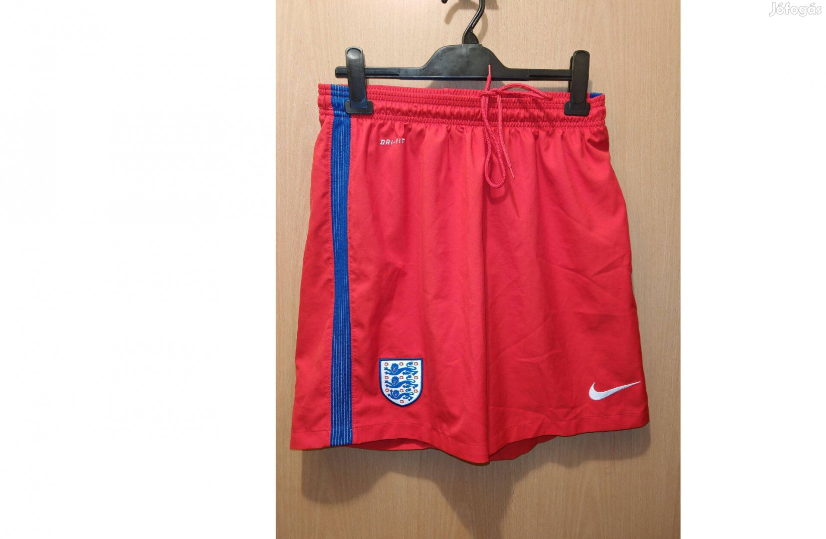 Angol válogatott eredeti Nike piros rövdi nadrág (L-es)