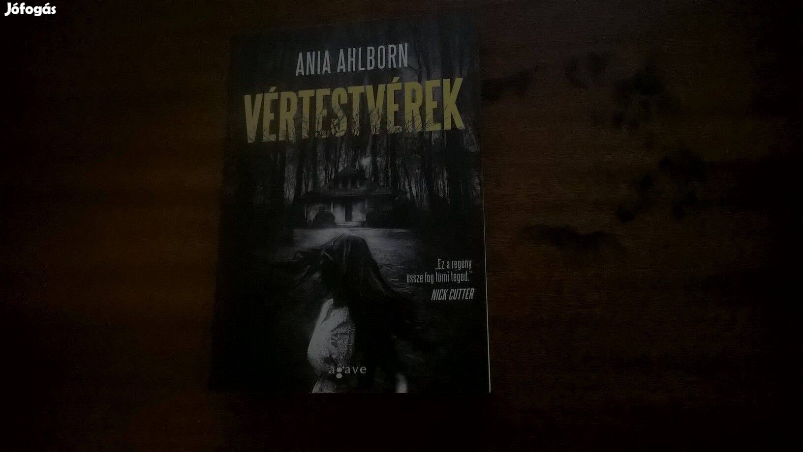 Ania Ahlborn - Vértestvérek