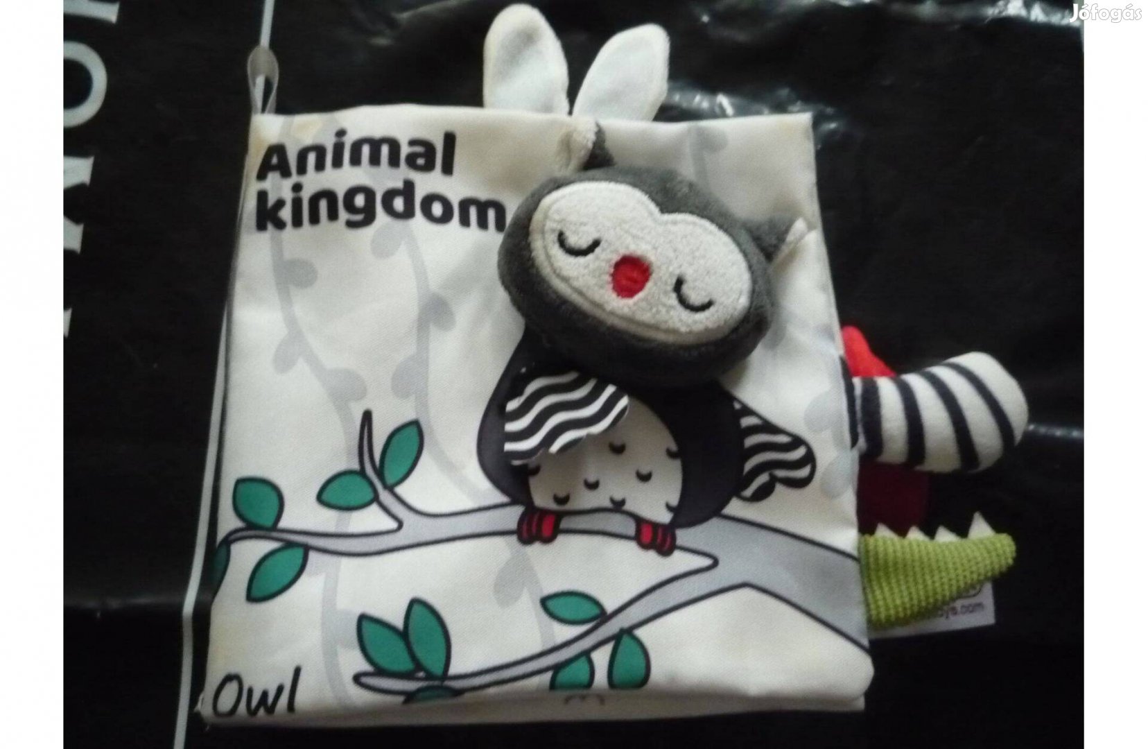 Animal Kingdom" puha készségfejlesztő baba mesekönyv 12 db állattal