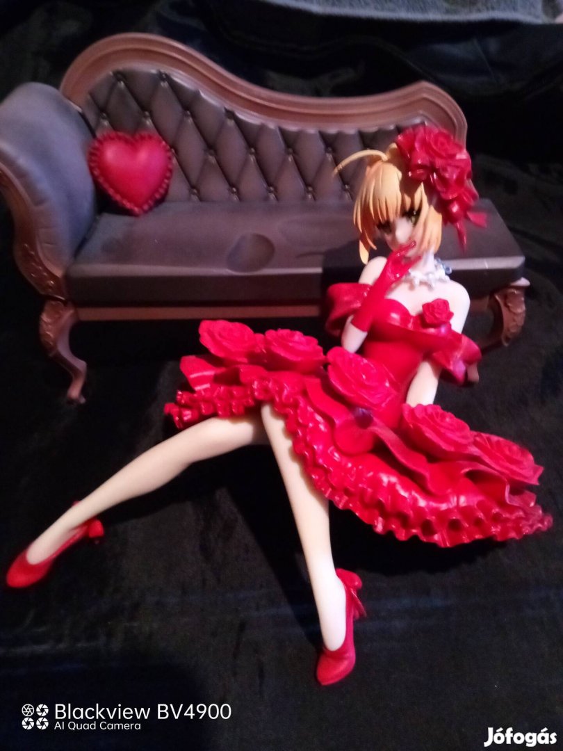 Anime lány figura kiegészítőkkel