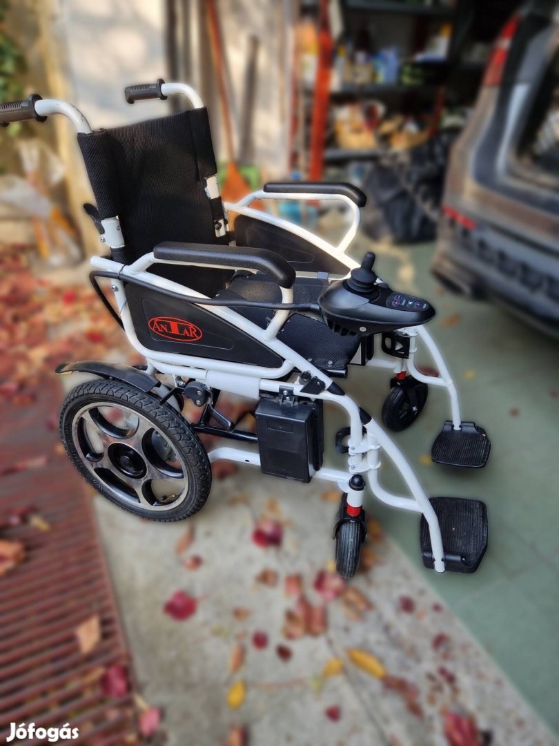 Antar AT52304 elektromos kerekesszék