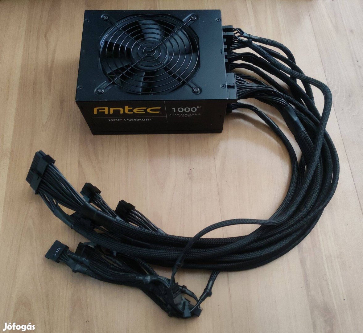 Antec HCP Platinum 1000W Moduláris Tápegység