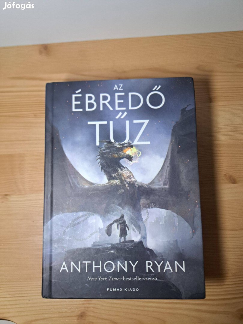 Anthony Ryan: Az ébredő tűz