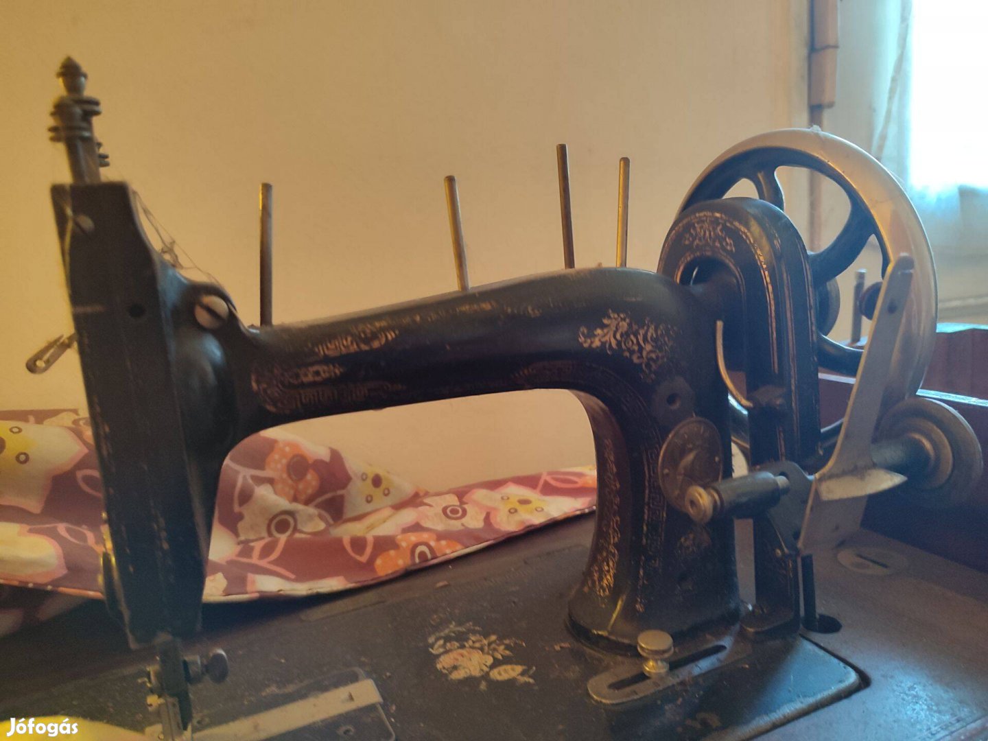Antik Adria varrógép