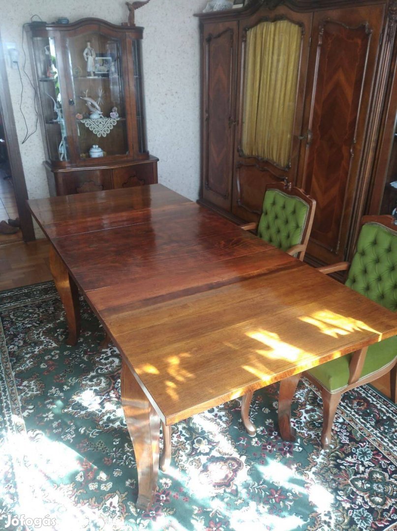 Antik Asztal felújítva