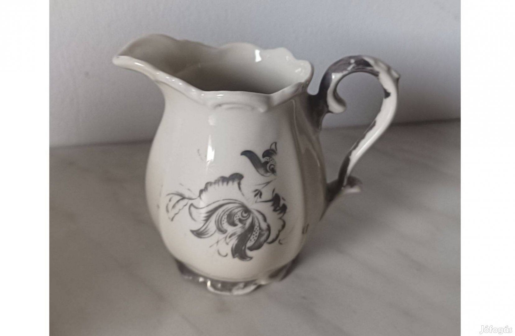 Antik Bajor ezüsttel festett porcelánok