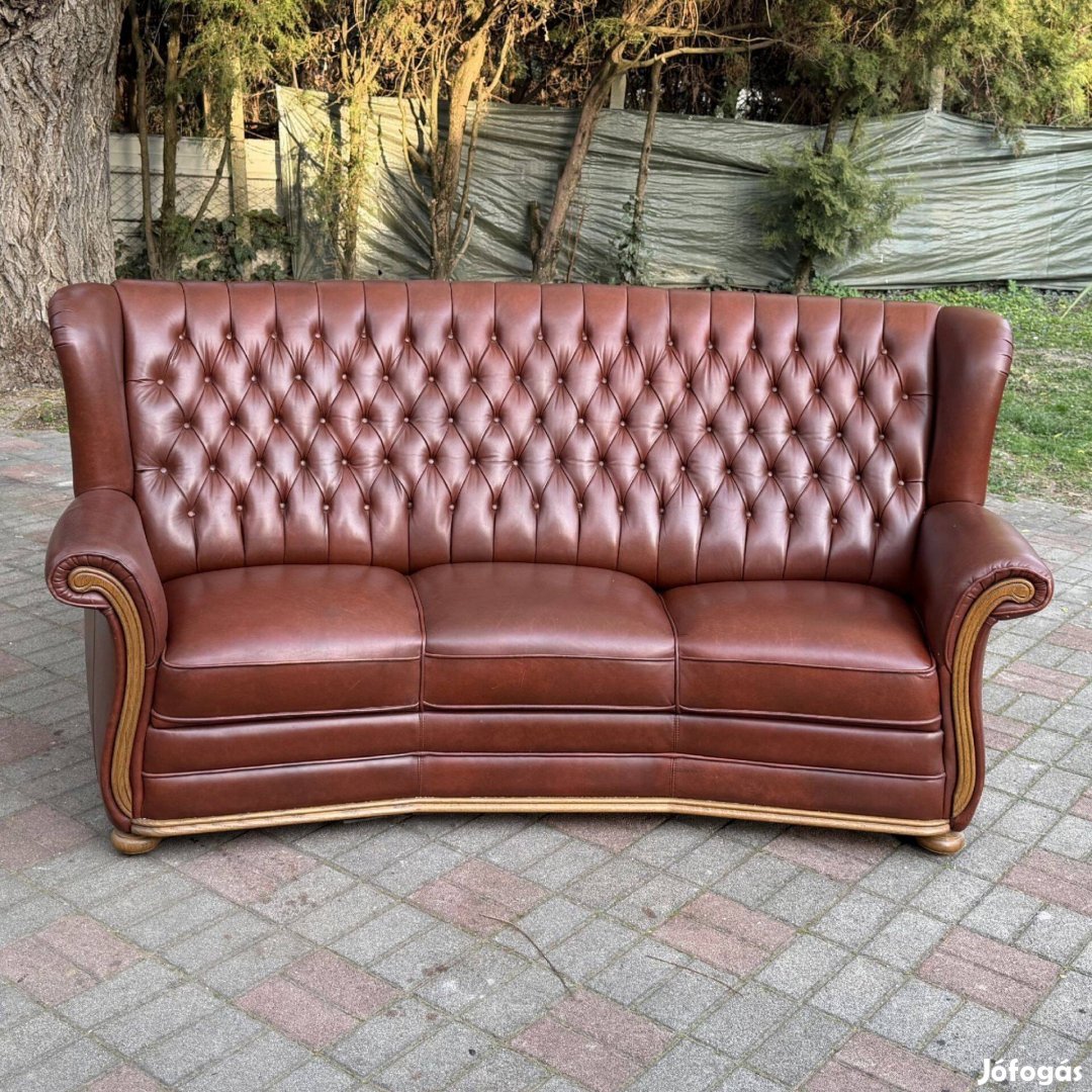 Antik Bútor - Chesterfield kanapé