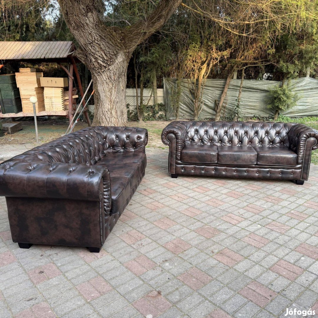 Antik Bútor - Chesterfield kanapé