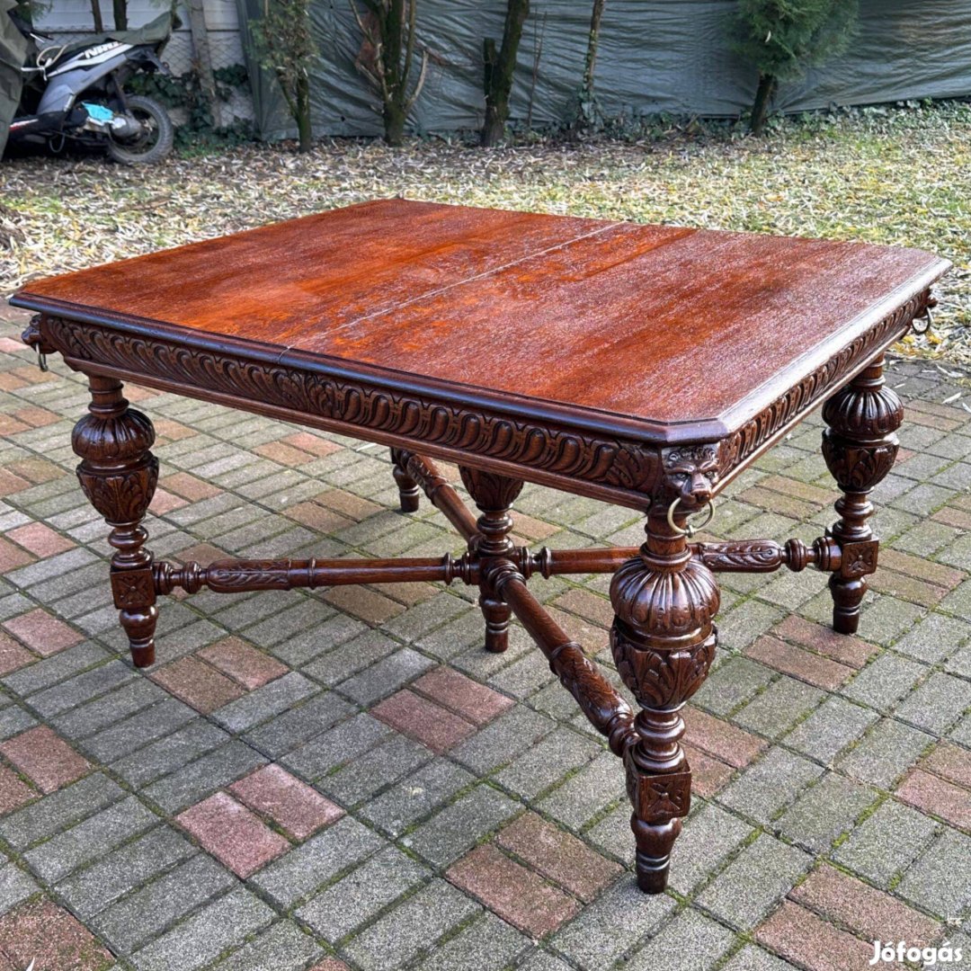 Antik Bútor - Neoreneszánsz étkezőasztal
