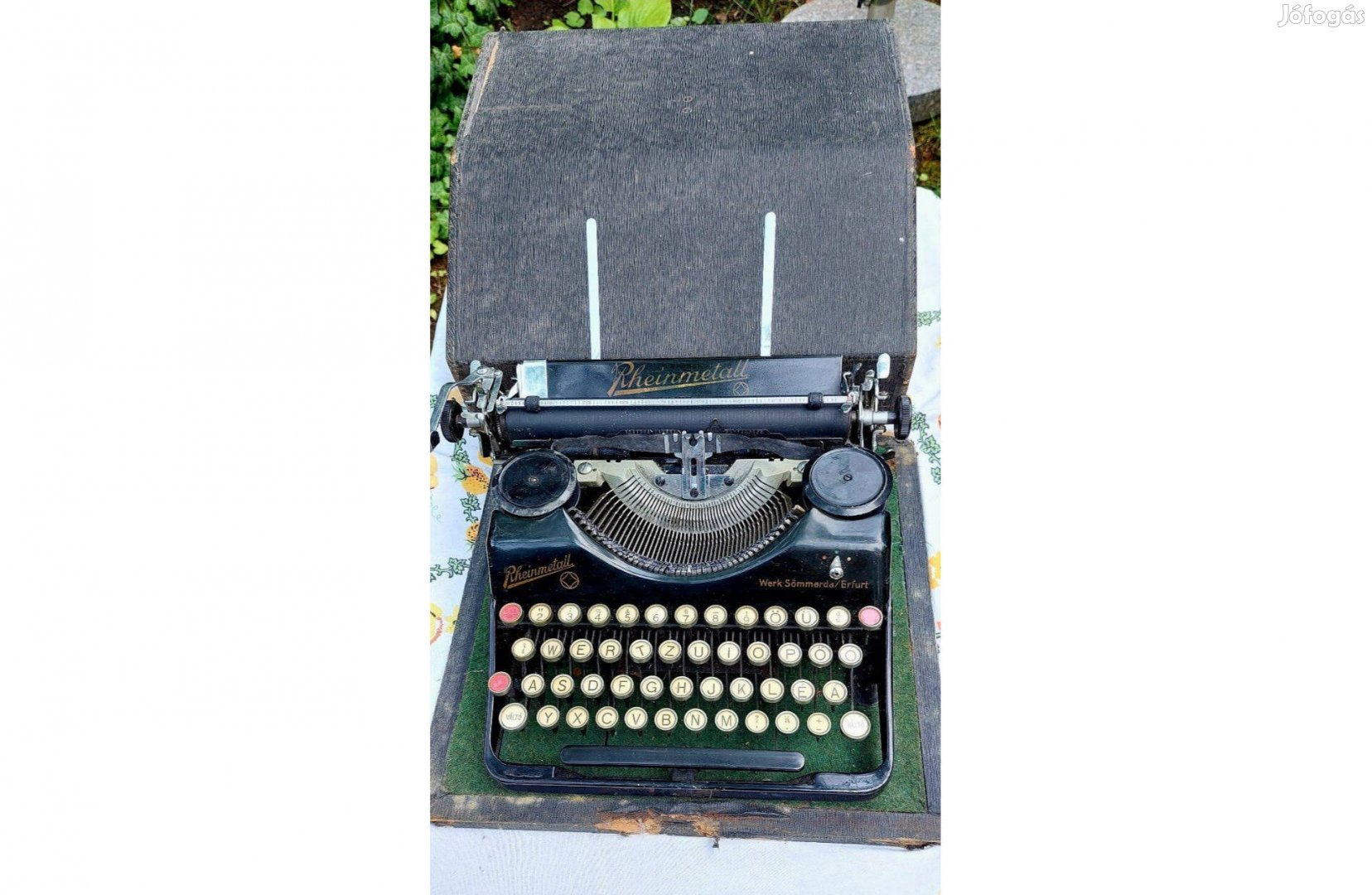 Antik Rheinmetall írógép dobozával eladó