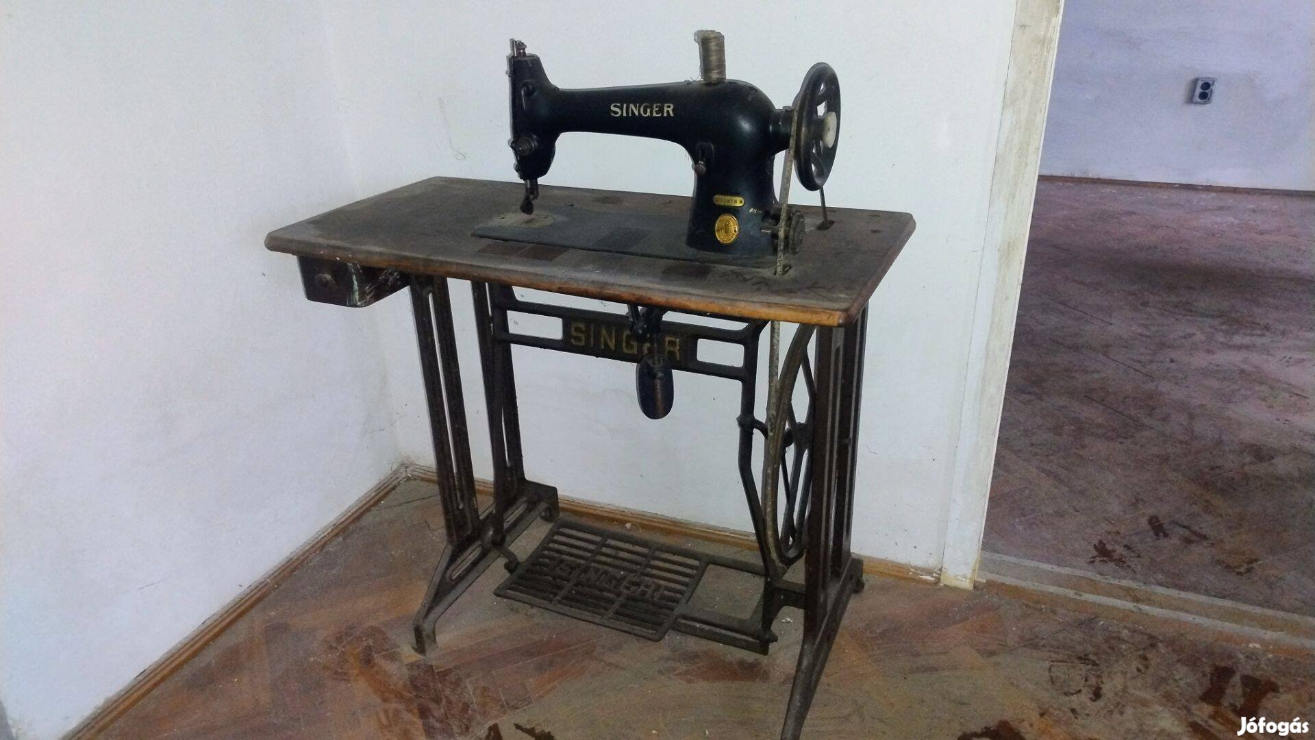 Antik Singer Manfg varrógép
