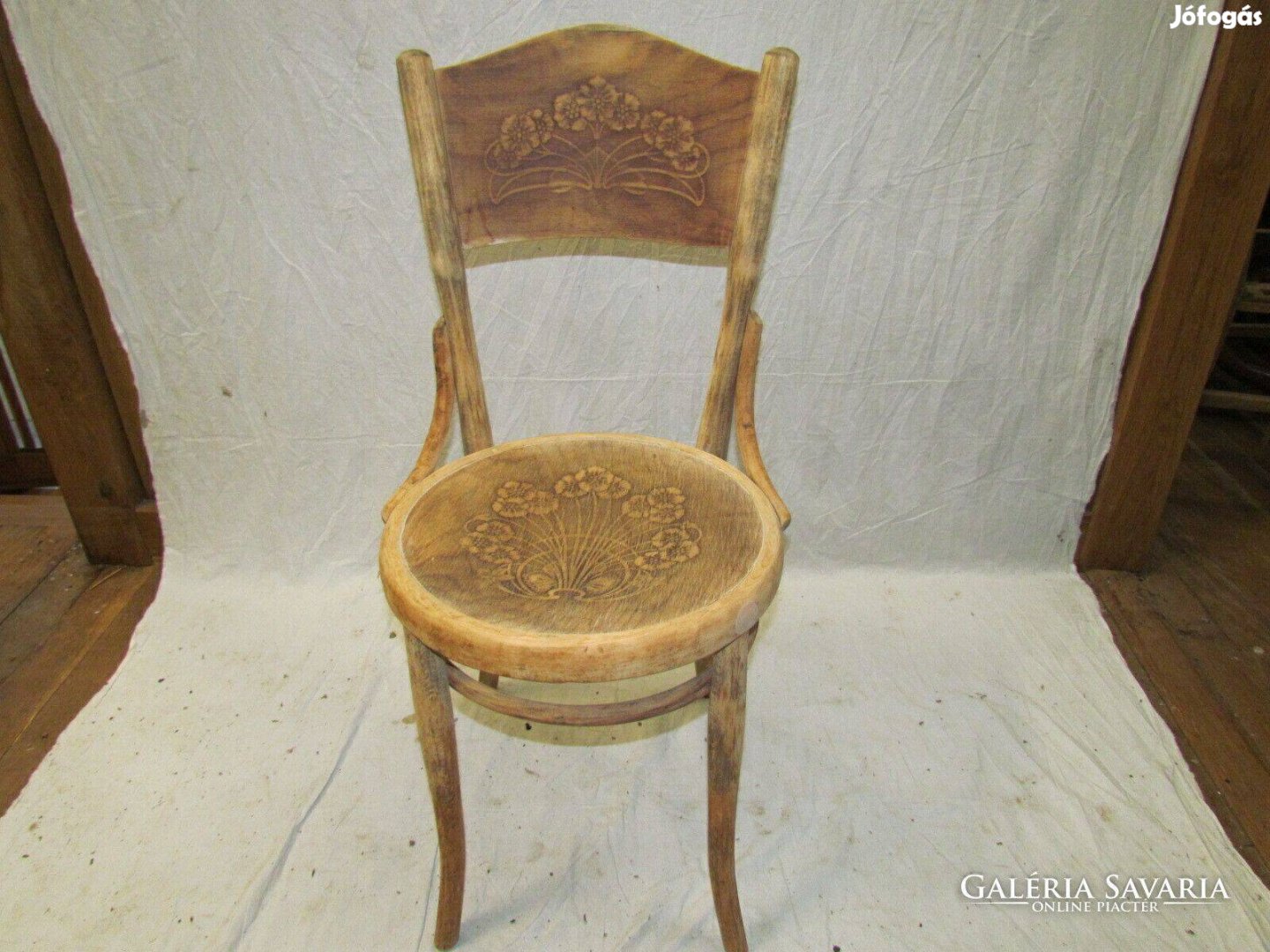 Antik Thonet szék nyomott mintás (felújított)