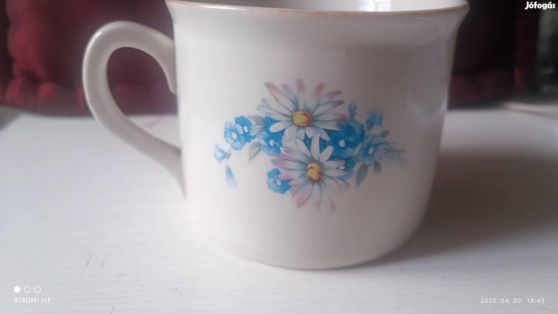 Antik Zsolnay porcelán fél literes napraforgó bögre. Posta 