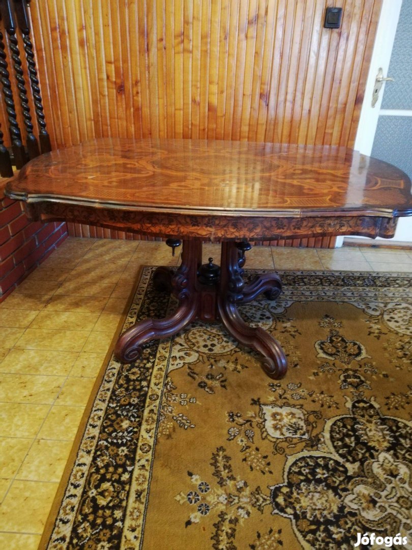 Antik / Vintage historikus intarziás asztal