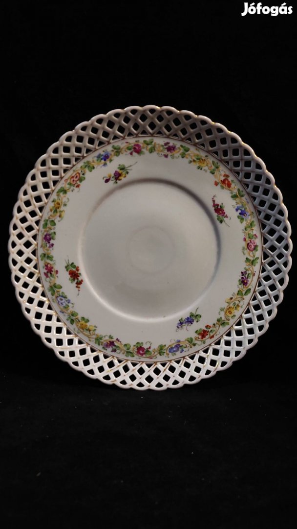 Antik, kézifestett, áttört porcelán tál