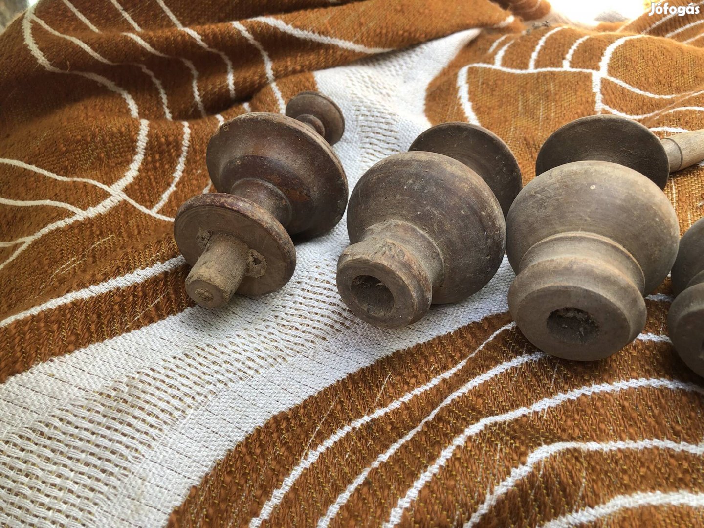 Antik ágyvég díszítő elem fa 2500 Ft db