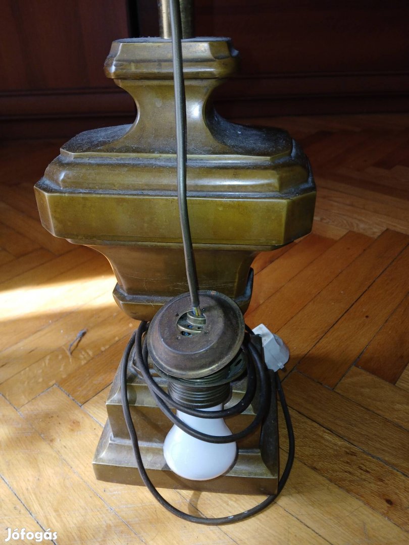 Antik asztali lámpa