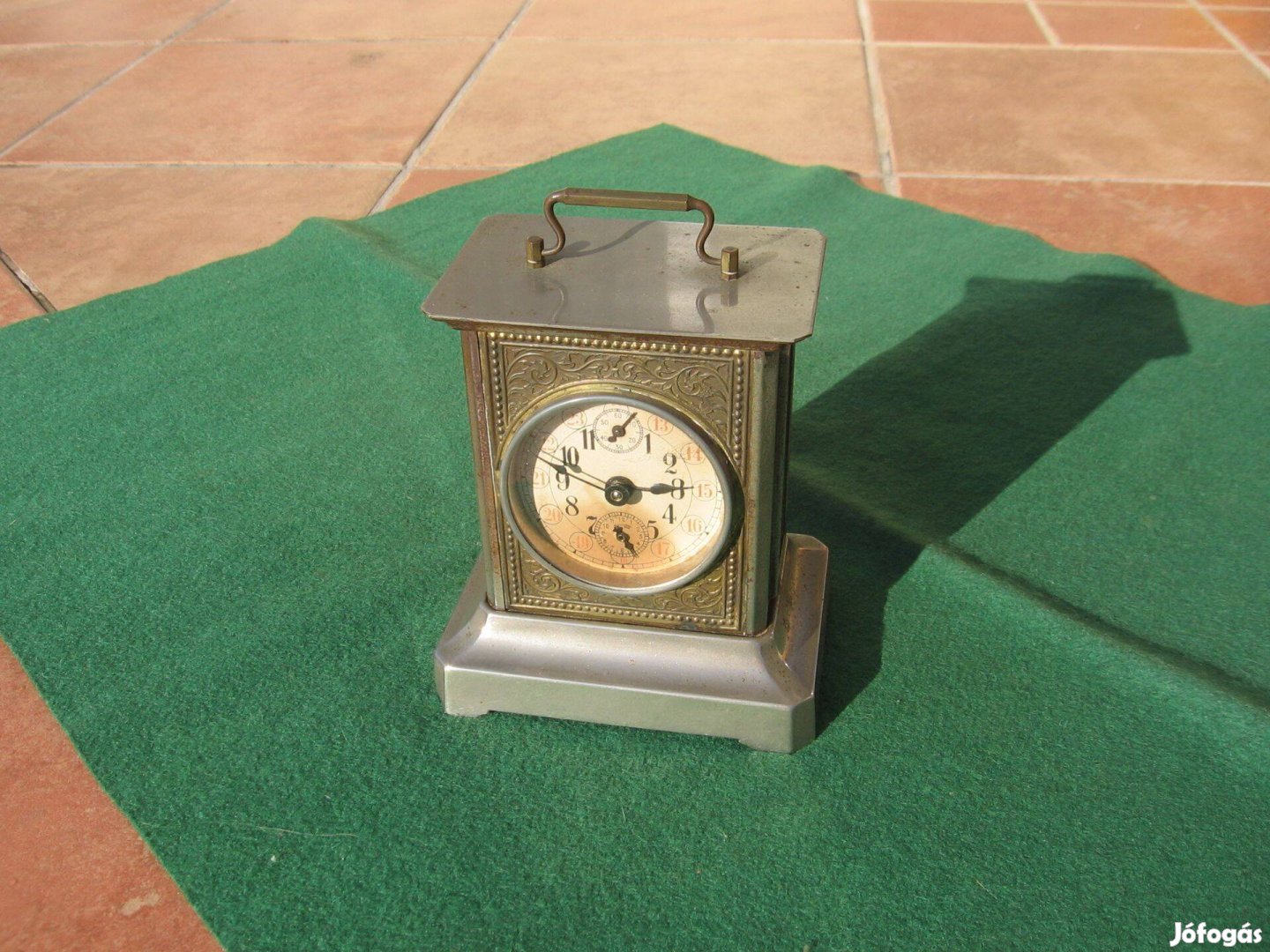 Antik asztali óra, utazó óra ébresztő funkcióval felújítva,