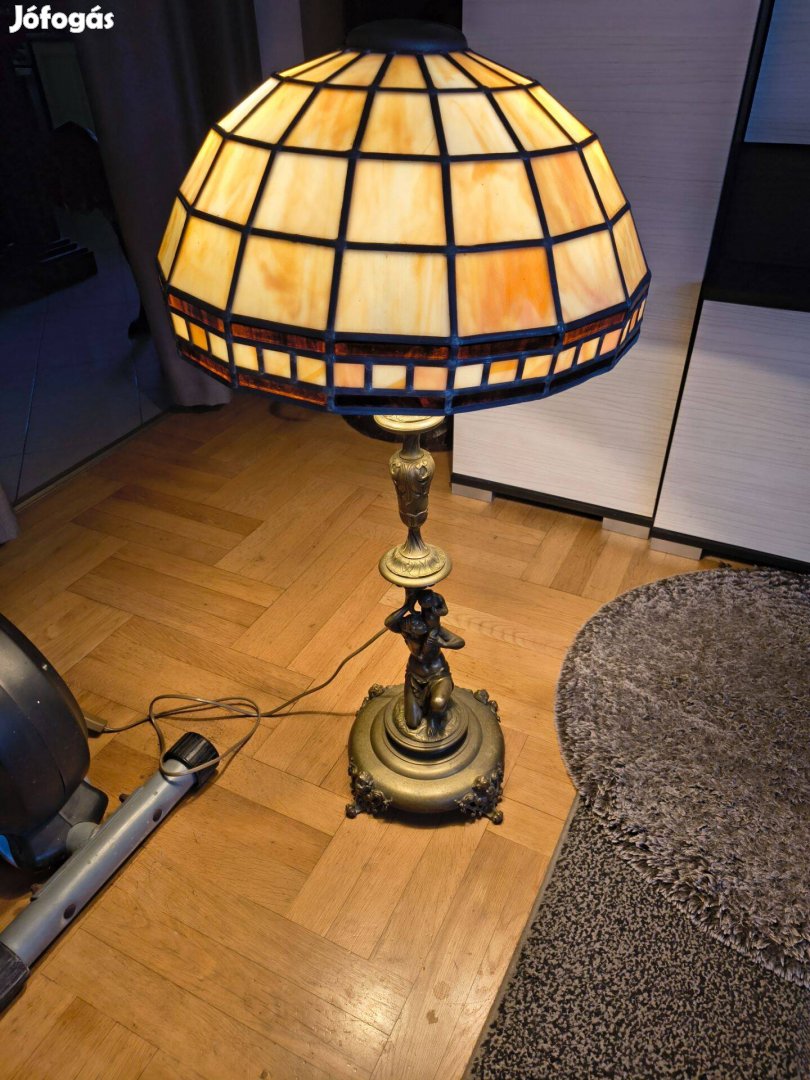 Antik asztali szobor lámpa