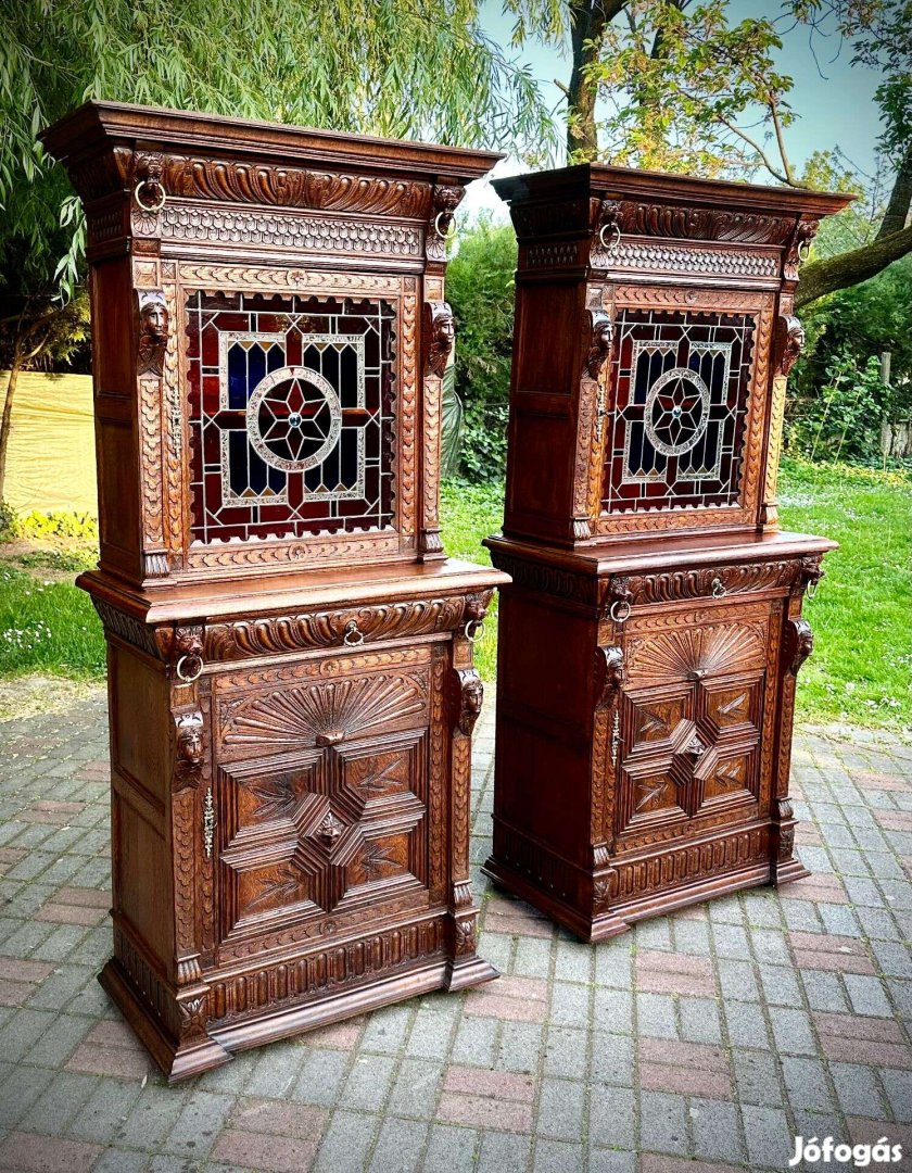 Antik bútor - Neoreneszánsz szekrény pár